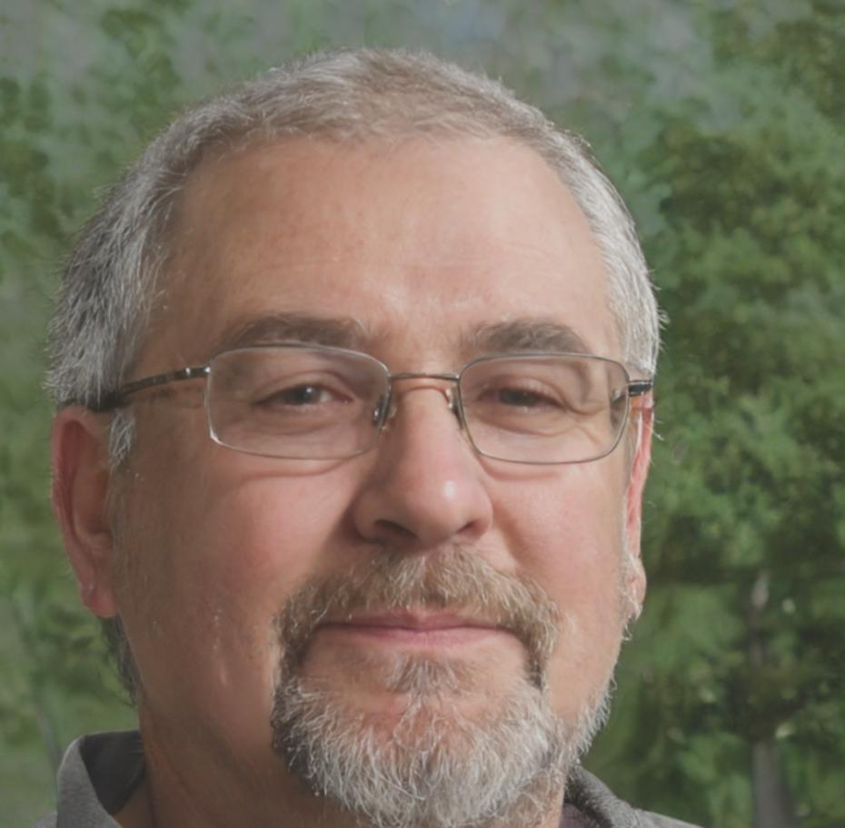 Retrato profesional de Amadeu Ferreira, especialista en ciberseguridad bancaria